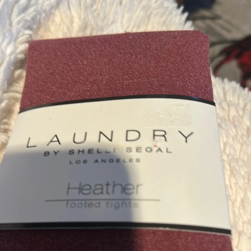 Laundry by Shelli Segal Heather Footed Tights Size L